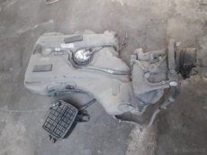 Nádrž benzínová Audi A6 C5 2002, z motorizace 3.0 V6, 164kW