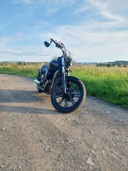Kawasaki VN 900 Custom