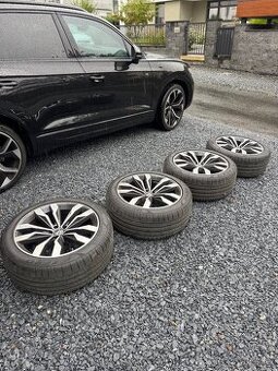 Pirelli Pzero 285/40/r21 NOVÉ