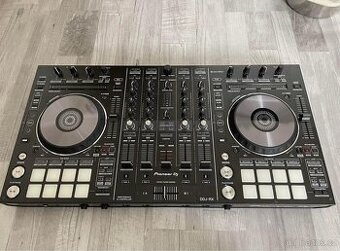 Pioneer DDJ-RX – 4kanálový DJ kontroler