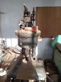 stojanová vrtačka, vysukovačka