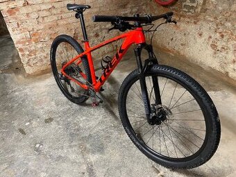 TREK horské kolo X-caliber 8 Radioactive Red - červené