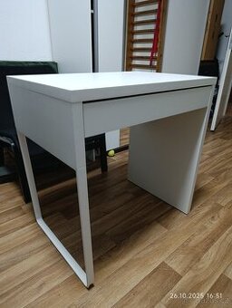 Psací stůl IKEA Micke