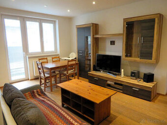 PRONÁJEM BYTU 3+kk s balkónem a parkovacím stáním