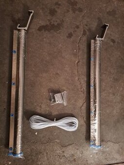 Susak na pradlo na zábradlí