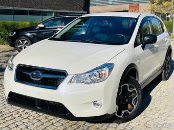 Subaru XV 1.6i 4x4 BENZIN MANUÁL SENZORY TAŽNÉ