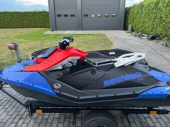 Prodam po dilech Seadoo Spark