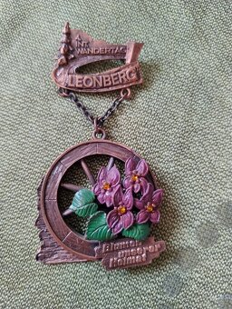 NĚMECKÉ TURISTICKÉ ODZNAKY.ŘÁDY.MEDAILE.PLAKETY