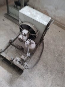 prodám chladící zařízení do chladícího boxu ,venkovní ,plně