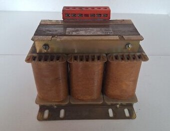 Třífázový transformátor ELEK