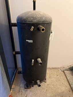 AKUMULAČNÍ NÁDRŽ NOVÁ 300VR