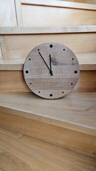 Hodiny - Dub