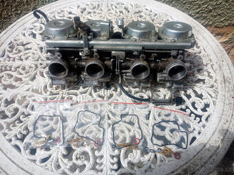 Karburátory Honda CB-1 nebo CBR 400