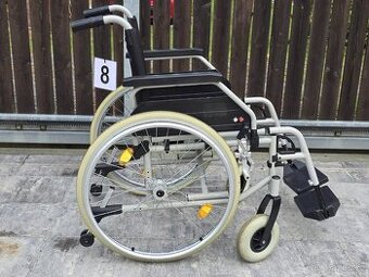 Invalidní vozík