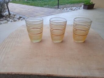 Pohárky z roku r. 1967