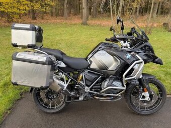 BMW R 1250 GS ADVENTURE. TRIPLE BLACK, Nová v záruce