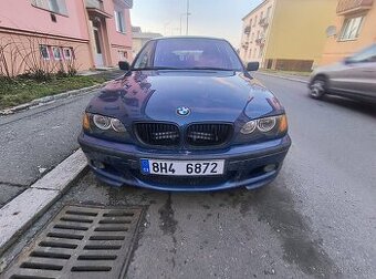 BMW 320i