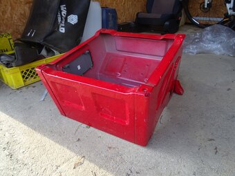 Sedadlo a podstavec pravá strana Sprinter 906-Crafter-06-17