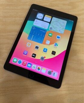 Apple IPad 6.generace, 32gb, Space Grey