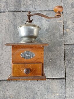 Starožitný mlýnek