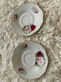 krásné malé talířky značené