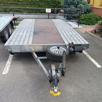 Car transport - anhänger - podval - plato - lafeta
