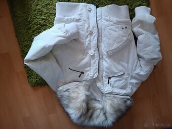 Dámská zimní bunda kenvelo vel xl a Terranova L