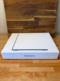 MacBook Air M5 (12 měsíců záruka)