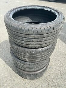 Letní pneu Goodyear 235/40 R19