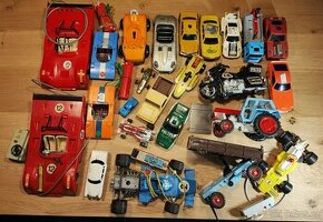 Prodám staré hračky auta na bovden setrvačník Gama KDN