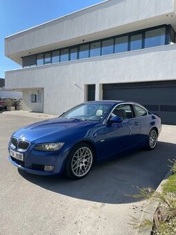 BMW 325d Coupe E92