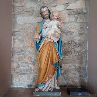 Dřevěná socha sv.Josef s Ježíšem