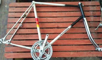 Kvalitní XL ocelový rám Cro-Mo 63 cm, hliníkové kliky