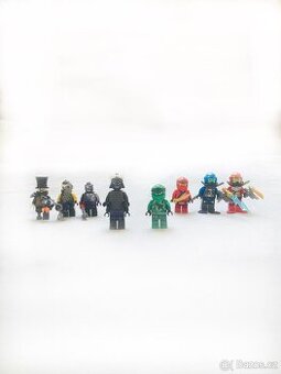 LEGO Ninjago Mix Minifigurek – Sbírka 8 postav