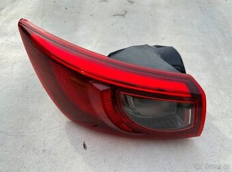 Mazda CX3, levé zadní světlo