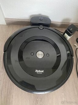 Robotický vysavač roomba e5