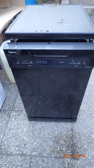 Myčka 45 cm MIDEA MFD45S200B.1-CZ