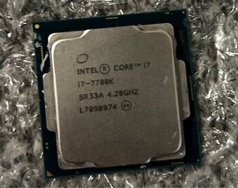 Procesor INTEL i7