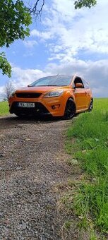 Ford Focus ST225