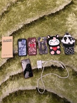 iPhone SE 2022 , 64gb , stále měsíc v záruce