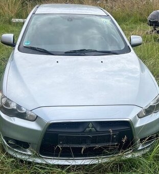 Mitsubishi Lancer 2009 na náhradní díly