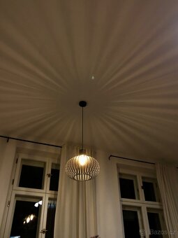 Kovová lampa/lustr