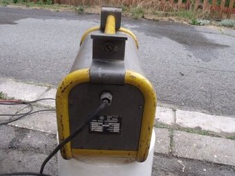 Startovací zdroj SZ 260 5,8 kW ZES Praha