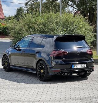 VW Golf 7r