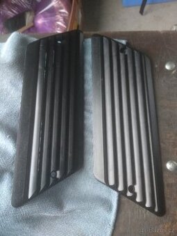 Mřížky zadního sloupku škoda 100 100L 110L