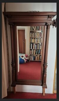 Starožitné zrcadlo