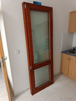 Nové dřevěné eurookno s fixem 750 x 2100 mm