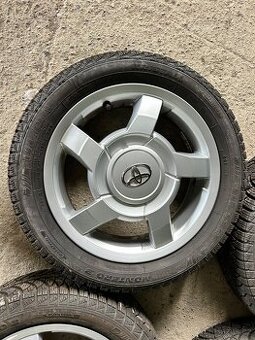 Toyota Aygo, 165/60/15 zimní sada