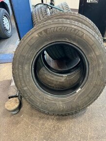 Pneu MICHELIN Agilis 225/75 R16