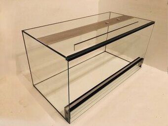 terárium 100x40x40 cm - Bez pozadí